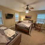 Nashville Elegance Enjoy Southern Comfort In Style